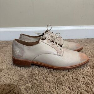 Frye Emory Oxford White Rustic Women's Lace-Up Shoes size 10 Academia Preppy